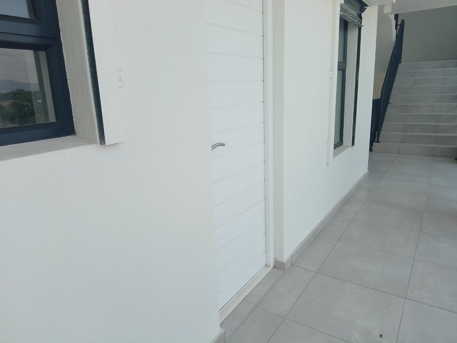 2 Bedroom Property for Sale in Flamingo Vlei Western Cape